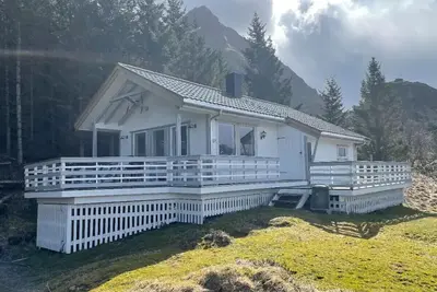 Image de Vettinghytta, close to the sea with amazing view.