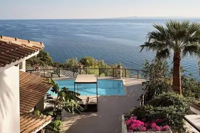 Image de Villa Yiannis - 2 bedroom villa with private pool & Sea view