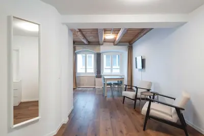 Lu Reuss 2 - HITrental Eisengasse Apartment