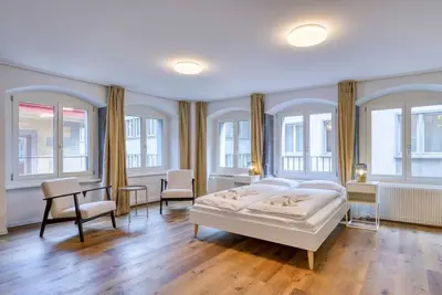 Lu Reuss 3 - HITrental Eisengasse Apartment