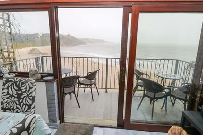 Image de Apartment 4 is in Tenby, Dyfed