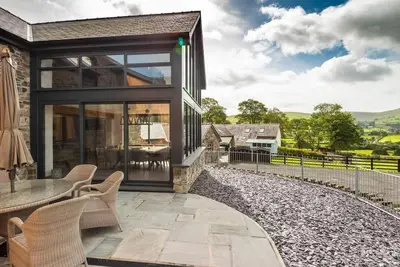 Granar, Llangwm, Conwy