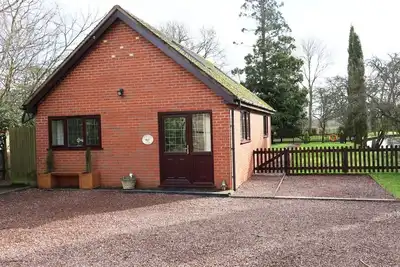 Byefield Lodge, Welland