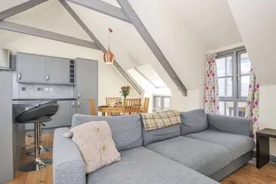 Charming Beach Retreat in Looe