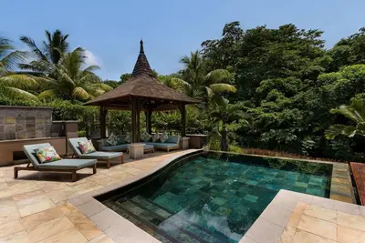 Pleasant 3-Bedroom Villa / Infinity pool & Terrace