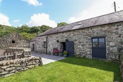 Image de Beudy Bach, Llanfair