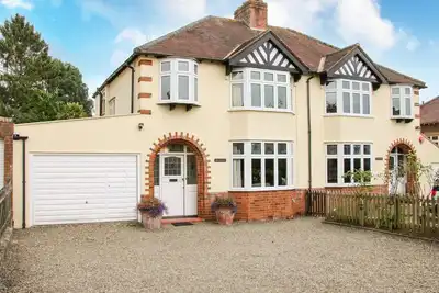 Image de Sunningdale: A Charming Retreat