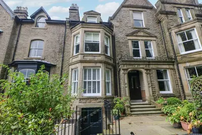 Image de Spa House, Buxton, Derbyshire.
