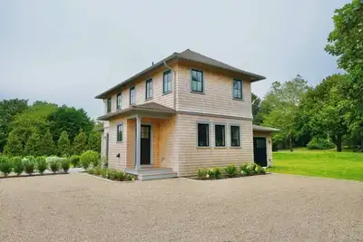 Image de Charming 2-bedroom cottage steps away from Downtown Edgartown and Beaches.