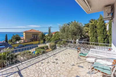Image de Spacious apartment for 6 people with balcony and sea view in Dramalj