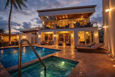 Image de Elite Living |Rooftop Sun| Kite Beach|Heated Jacuzzi Pool