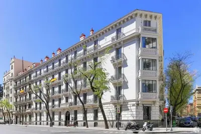 Image de Spacious & Bright 3-Bedroom Apartment in the Heart of Madrid