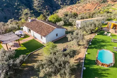 Image de Cubo's Casa Los Pinos High Privacy / Pool Piscine privée / Zone rurale / Aire de jeux pour enfants / Wi-Fi gratuit