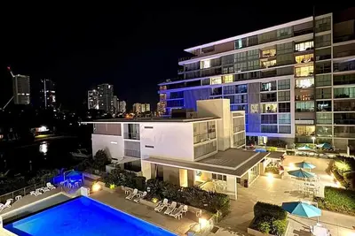 Image de Riverfront Heated Pool, Gym, Sauna Steps to Casino