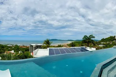 Image de Oceanview Condo with Sunset Cocktail Pool