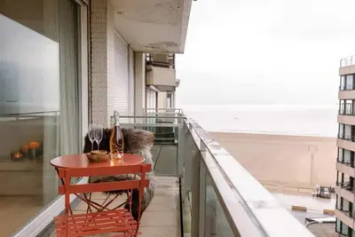 Image de Stylish coastal apartment for 4 with sea view