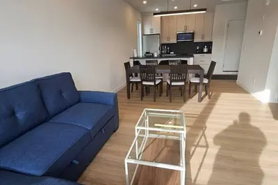 Image de 💎 Detached Luxury Suite: No Shared Walls + King Bed & Ac