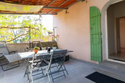 Image de Maison de vacances « F2 à 100 m de la plage » avec vue montagne, Wi-Fi et climatisation