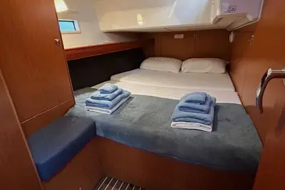 Image de Sun-Kissed Sailing Adventure in Islas Sarónicas