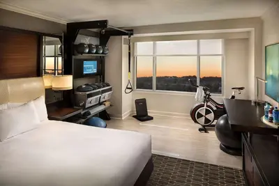 Image de Contemporary Room + Free Airport Shuttle | Delta Flight Museum - 1. 1 miles away