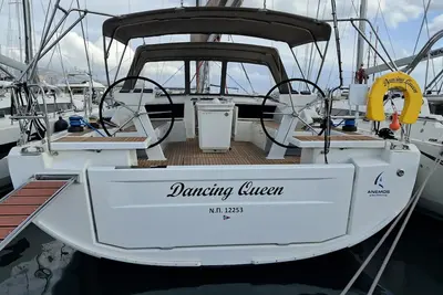 Image de Sun-Kissed Sailing Adventure in Islas Sarónicas