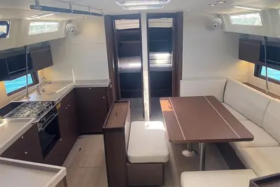 Image de Sun-Kissed Sailing Adventure in Islas Sarónicas