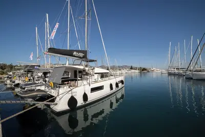 Image de Sun-Kissed Sailing Adventure in Islas Sarónicas