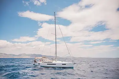 Image de Sun-Kissed Sailing Adventure in Islas Sarónicas