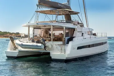 Image de Sun-Kissed Sailing Adventure in Islas Sarónicas