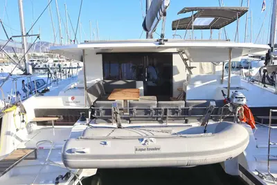 Image de Sun-Kissed Sailing Adventure in Islas Sarónicas