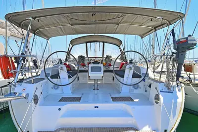 Image de Sun-Kissed Sailing Adventure in Islas Sarónicas