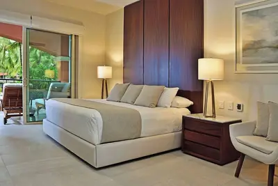 Image de 2br 2ba Condo | Beachfront Complex & Resort-Style Amenities at Playa Royale Nv