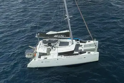 Image de Sun-Kissed Sailing Adventure in Islas Sarónicas