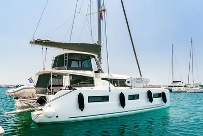 Image de Sun-Kissed Sailing Adventure in Islas Sarónicas