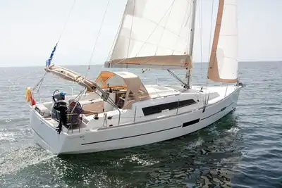 Image de Sun-Kissed Sailing: A Luxurious Beach Experience in Nikiti, Macedonia