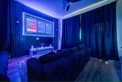 Image de Cozy Theater Studio - Houston Rodeo Nrg