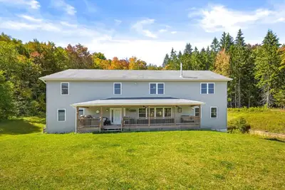 Spacious 9br Catskills Retreat • Views + Game Room