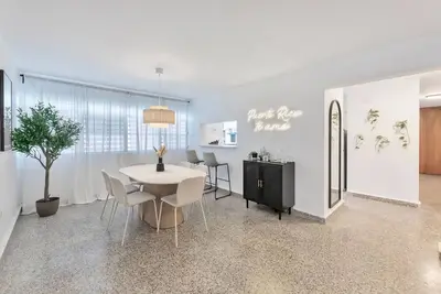 Image de Prime Calle Cerra 3br | Walk to Restaurants & Bars