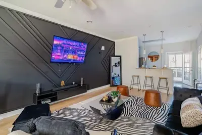 Image de Midtown Retreat - Fire Pit & Grill\nLuxury Family Retreat - Double King Beds