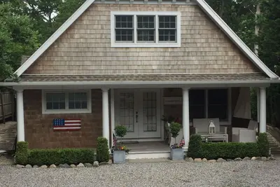 Image de Us Open 2026 5-bedroom cottage with Ac in charming Hampton Bays