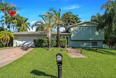 Image de Tropical Oasis Estate In Miami! ! !