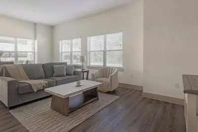 Image de Landing | Amazing 2bd, Yoga Studio, Gym