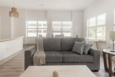 Image de Landing | Stylish 2bd, Gym, Yoga Studio