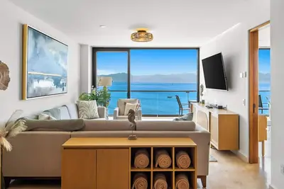 Image de Zantamar Beachfront 2br: Ocean Views, Pools & Gym