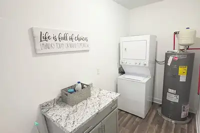 Image de Brilliant 4-bedroom house with Ac in vibrant Atlanta