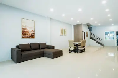 Image de Boathouse 4 Bed Townhouse Fully Renovated Rawai