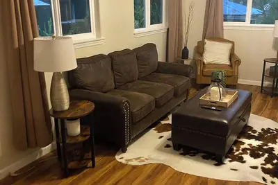 Image de Gorgeous 3-bedroom house in Nīnole