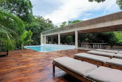 Image de Stylish condo with plunge pool, 2 king beds, patio & central Ac