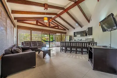 Image de Exquisite villa with fully-equipped kitchen, plunge pool & beach shuttle