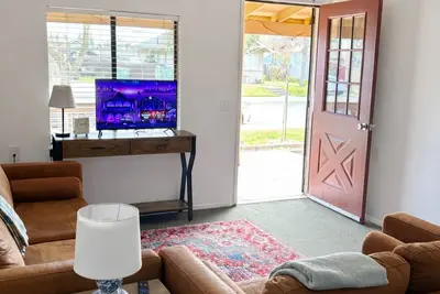 Image de Accessible 2br/2ba Home Near Downtown & Lodi Lake